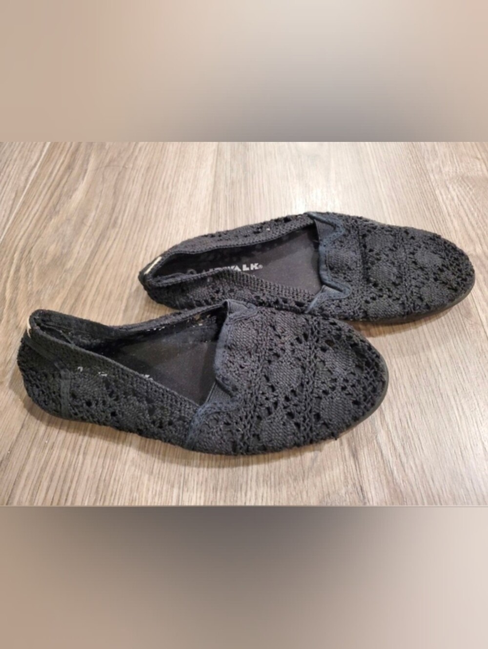 Shoes - Picture 2 of 3